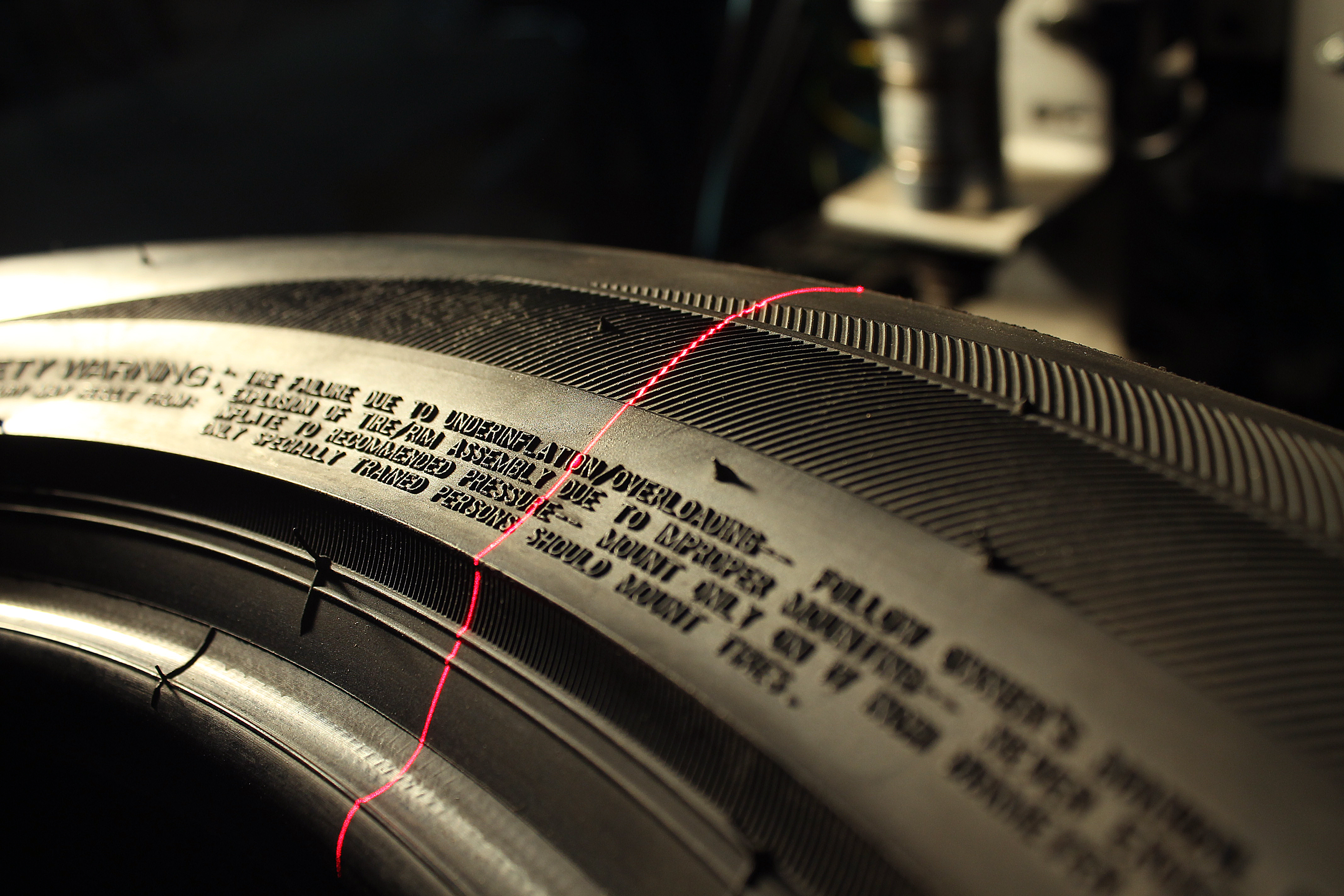 Lettering on tire